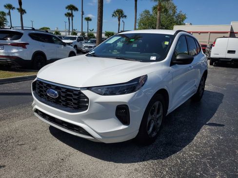 Used 2023 Ford Escape ST-Line w/ Tech Pack #1 image 2
