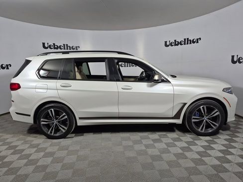 Used 2022 BMW X7 M50i image 8