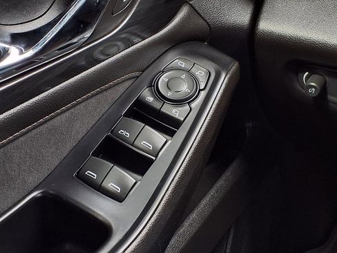 Used 2023 Chevrolet Traverse High Country w/ LPO, Floor Liner Package FWD image 19
