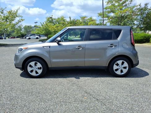 Used 2016 Kia Soul w/ Convenience Package FWD image 13