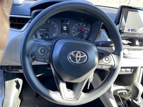 Certified 2025 Toyota Corolla Cross L image 13