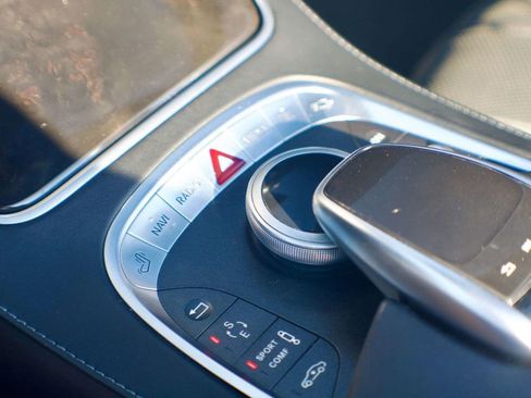 Used 2017 Mercedes-Benz S 550 Cabriolet image 44