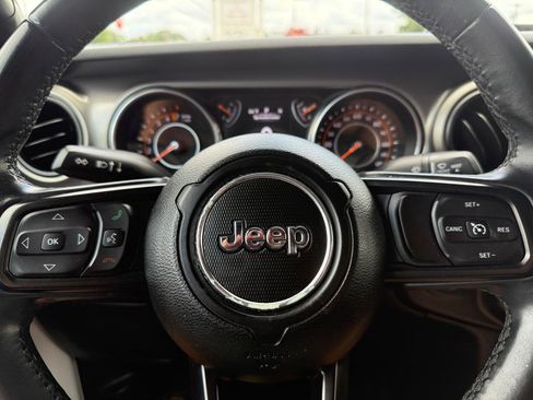 Used 2018 Jeep Wrangler Unlimited Sport S AWD/4WD image 20