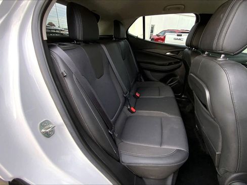 Used 2023 Buick Encore GX Preferred image 17