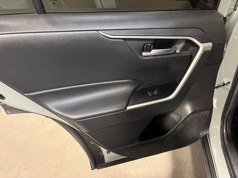 Used 2021 Toyota RAV4 XLE image 16