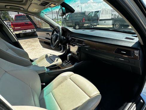 Used 2010 BMW 335i Sedan RWD image 64