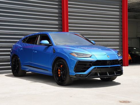 Used 2020 Lamborghini Urus AWD/4WD image 5