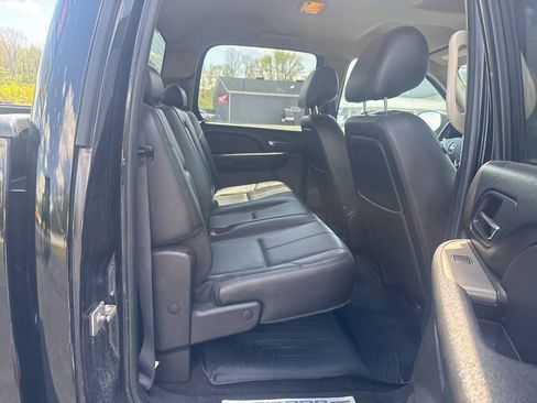 Used 2010 GMC Sierra 1500 SLT w/ All-Terrain Package AWD/4WD image 24