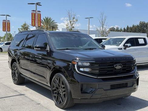 Used 2026 Ford Expedition Max Platinum w/ Stealth Performance Package AWD/4WD image 4