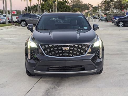 Used 2021 Cadillac XT4 Premium Luxury w/ Cold Weather Package image 2