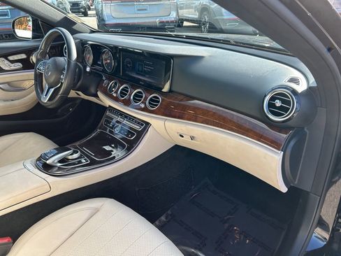 Used 2019 Mercedes-Benz E 300 w/ Premium 1 Package image 40