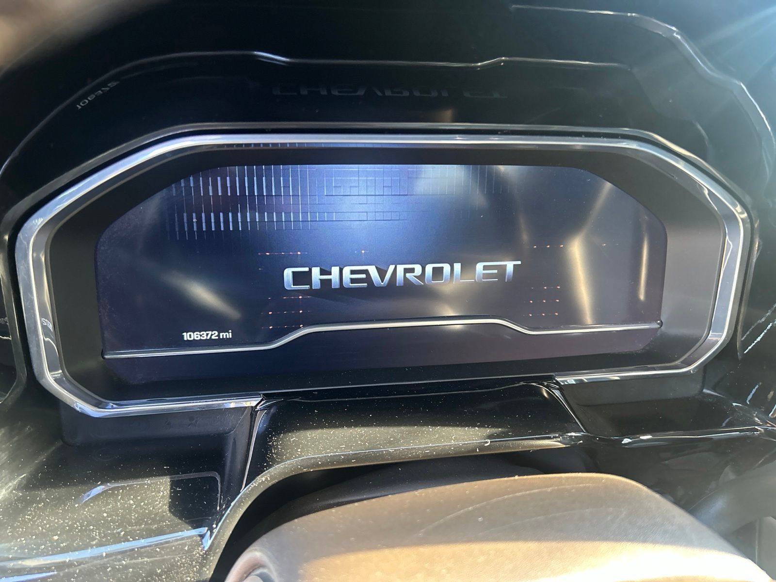 Used 2022 Chevrolet Silverado 1500 LT w/ Convenience Package II AWD/4WD image 1