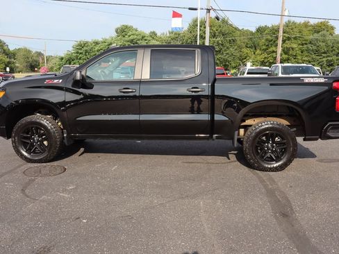 Used 2024 Chevrolet Silverado 1500 Custom Trail Boss AWD/4WD image 23