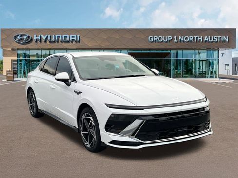 New 2026 Hyundai Sonata SEL FWD image 3