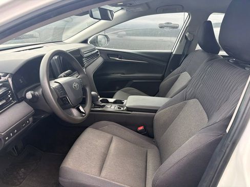 Used 2025 Toyota Camry LE w/ Convenience Package FWD image 2