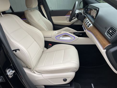 Certified 2025 Mercedes-Benz GLS 450 4MATIC w/ AMG Line Exterior image 53