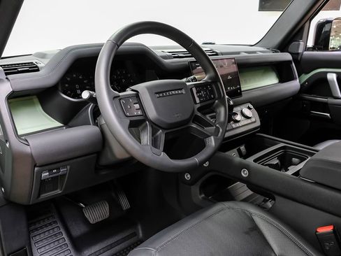 Used 2023 Land Rover Defender 110 75th Limited Edition image 3