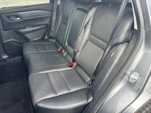 Used 2023 Nissan Rogue SV w/ SV Premium B Package FWD image 16