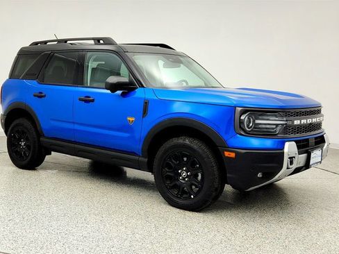 Used 2025 Ford Bronco Sport Badlands image 3