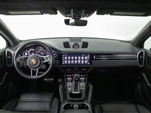 Certified 2023 Porsche Cayenne GTS AWD/4WD image 17