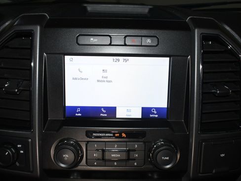 Used 2019 Ford F150 XLT image 35