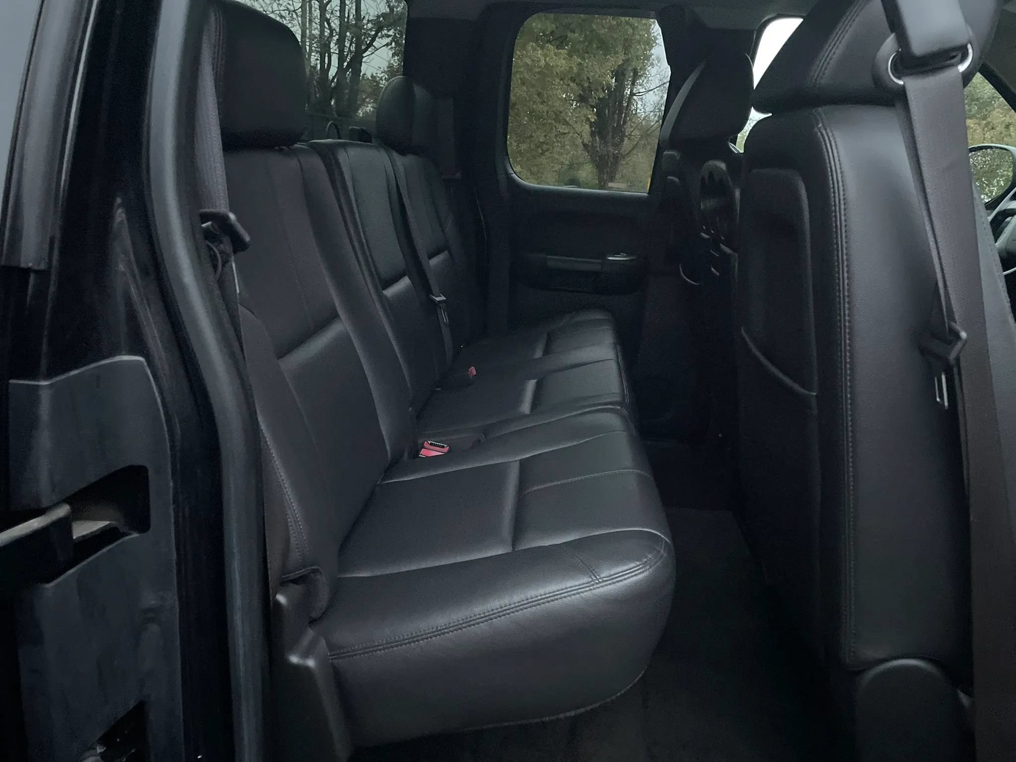 Used 2008 GMC Sierra 1500 SLE w/ Power Pack Plus AWD/4WD image 33