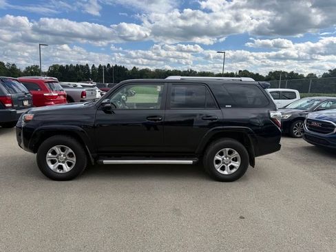 Used 2018 Toyota 4Runner SR5 Premium AWD/4WD image 19