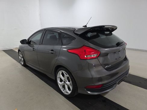 Used 2016 Ford Focus ST FWD image 5