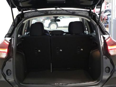 Certified 2025 Nissan Kicks Play S image 25