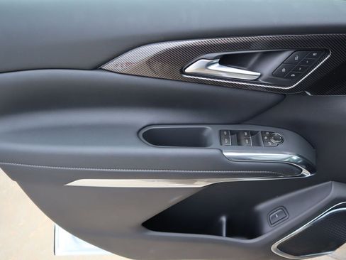 New 2026 Chevrolet Traverse High Country FWD image 24