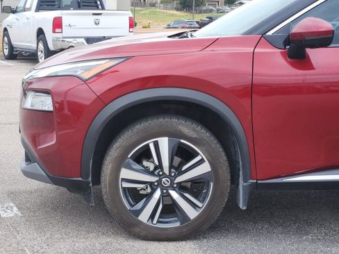 Used 2021 Nissan Rogue SL FWD image 4