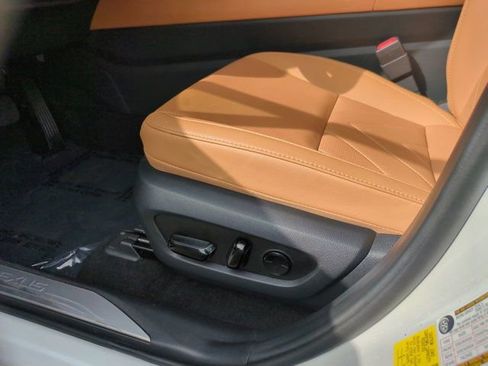 Used 2025 Lexus NX 450h+ AWD w/ Luxury Package image 12