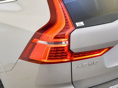 Certified 2023 Volvo XC60 B5 Core w/ Protection Package Premier image 12