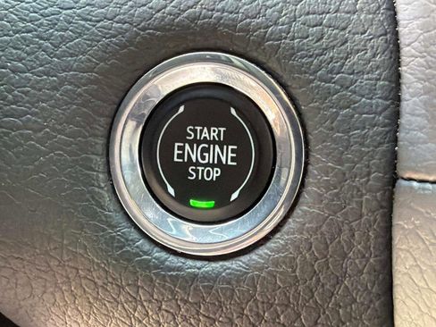 Used 2023 GMC Yukon XL Denali AWD/4WD image 50