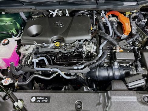 Certified 2023 Toyota Sienna XLE AWD/4WD image 34