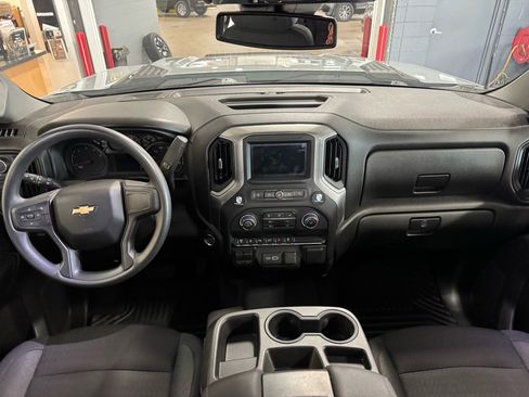 Used 2024 Chevrolet Silverado 2500 Custom w/ Custom Value Package image 14