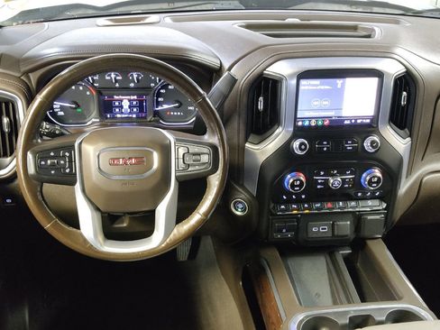 Used 2019 GMC Sierra 1500 SLT w/ SLT Premium Plus Package AWD/4WD image 22