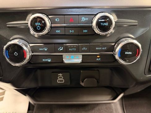 Used 2025 Ford F150 XLT w/ Equipment Group 301A Standard AWD/4WD image 38