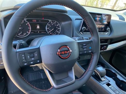 New 2026 Nissan Rogue SV AWD/4WD image 12