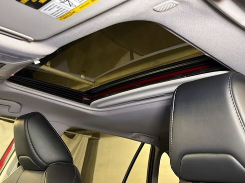 Used 2023 Toyota RAV4 Limited image 6