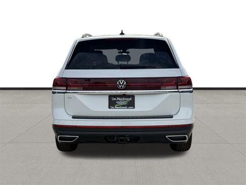 New 2026 Volkswagen Atlas SE image 6
