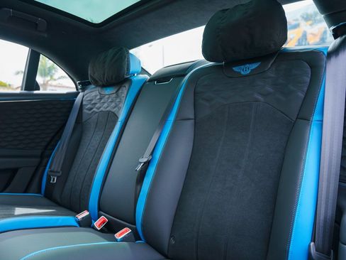 Used 2025 Bentley Flying Spur Speed image 12