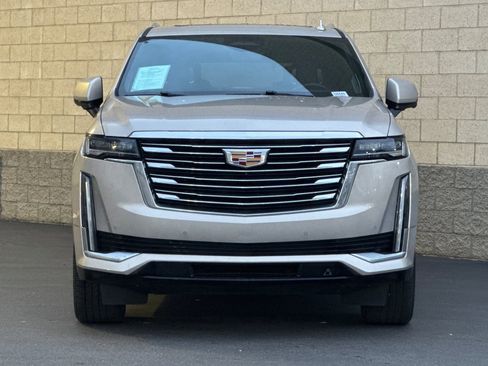 Certified 2024 Cadillac Escalade Premium Luxury Platinum w/ Heavy-Duty Trailer Package image 9