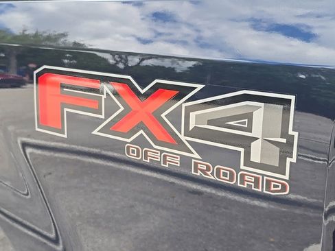 Used 2022 Ford F250 Lariat w/ Lariat Ultimate Package image 12