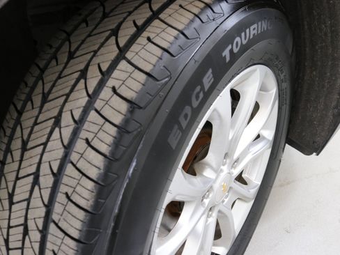 Used 2020 Chevrolet Equinox LT image 34