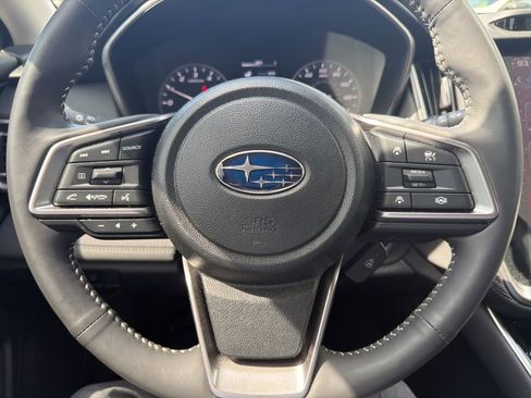 Used 2025 Subaru Outback Touring XT AWD/4WD image 2
