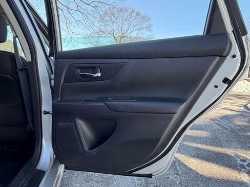 Used 2016 Nissan Altima 2.5 S w/ Power Driver Seat Package image 13