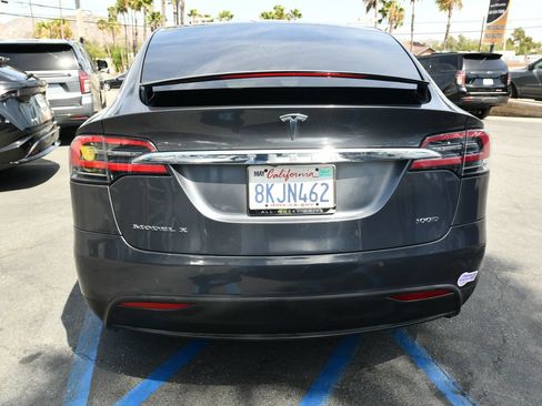 Used 2018 Tesla Model X 100D AWD/4WD image 6