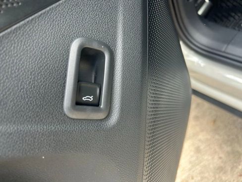 New 2026 Volkswagen Tiguan SE R-Line image 55