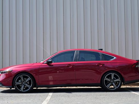 Used 2023 Honda Accord Sport image 8
